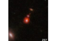 El Telescopio Webb Descubre la Fusión de Agujeros Negros Más Antiguos del Universo