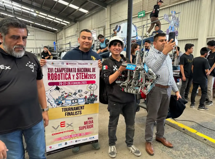 Mexicanos de Axolotl competirán en el mundial de robótica en Dallas